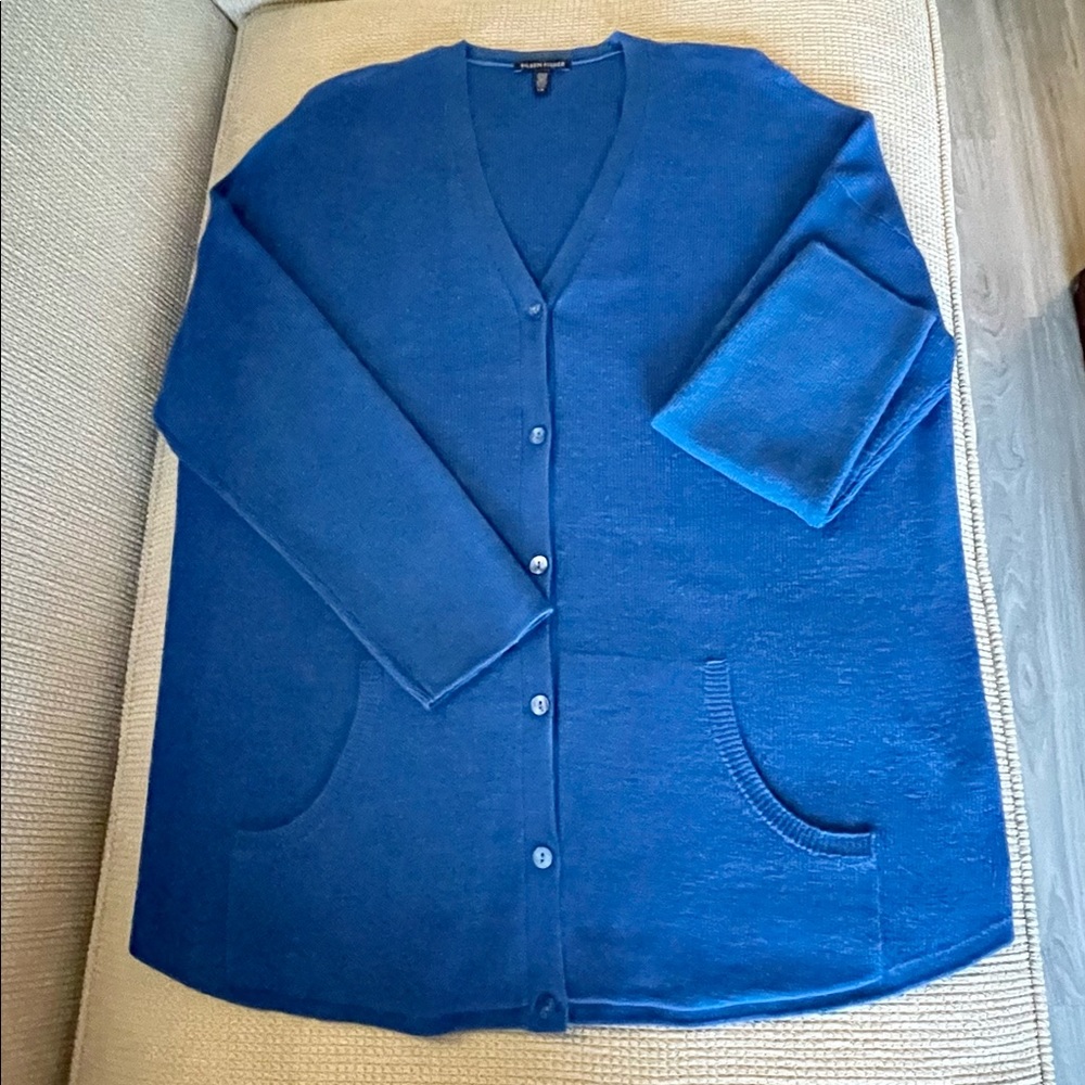 Eileen Fisher 𝐷𝑟𝑜𝑝 𝑆𝘩𝑜𝑢𝑙𝑑𝑒𝑟 Rib Cardigan - Picture 8 of 9